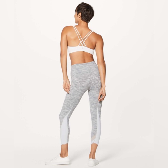 Women’s Lululemon Wunder Under Crop Il Scallop Legging SIZE 12 - Picture 4 of 15